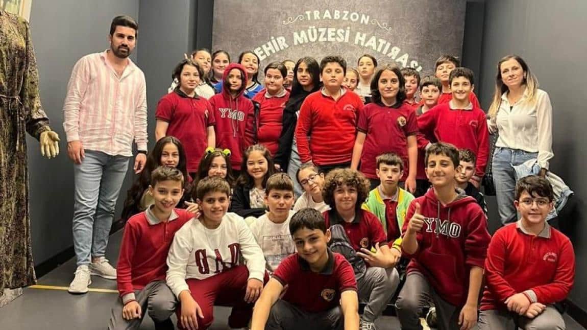 Öğrencilerimizle Trabzon Şehir Müzesini Gezdik