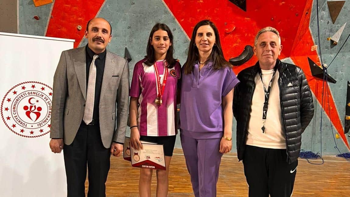 Okul Sporları Spor Tırmanışı Türkiye Birinciliği Yarışmalarına Katıldık